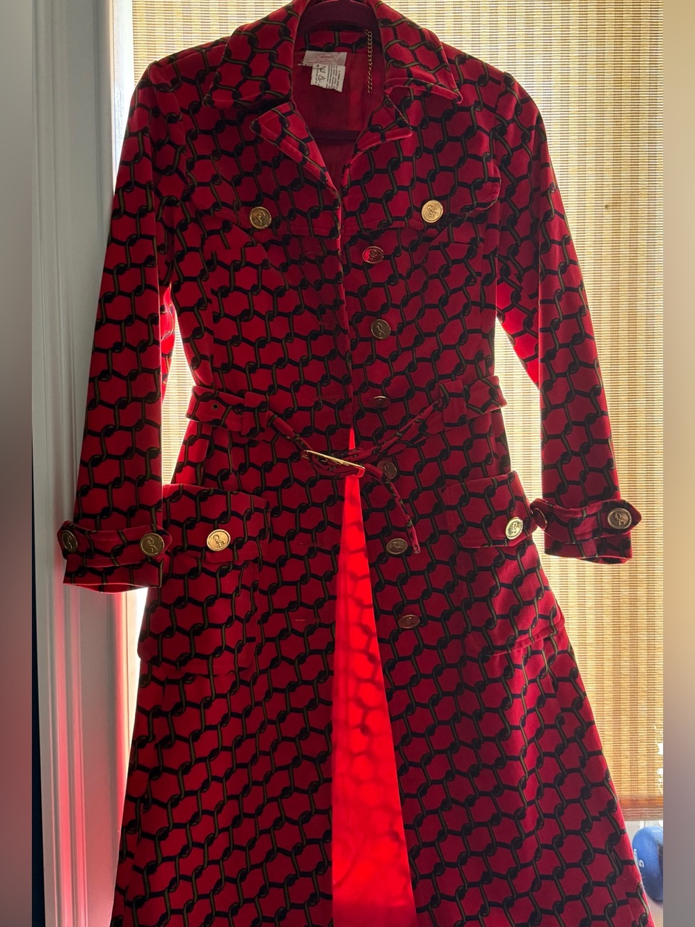 Roberta di Camerino Red and Black Patterned Belted Coat - Picture 4 of 4